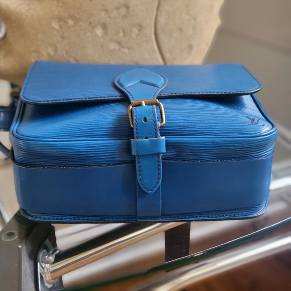 Louis Vuitton Epi Cartouchiere GMToledo Blue Shoulder Crossbody Bag..Authentic.. - Picture 5 of 16